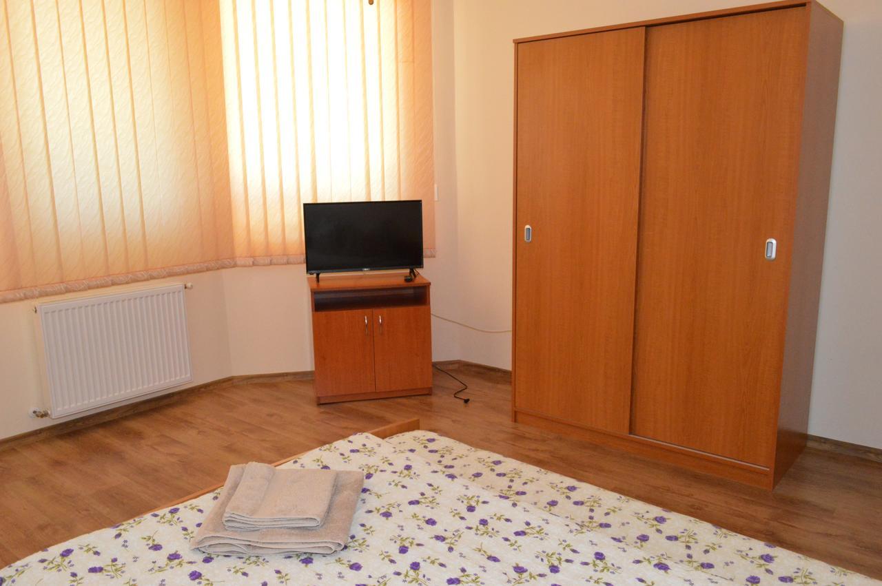 Casa Flora Otel Sînmartin Dış mekan fotoğraf