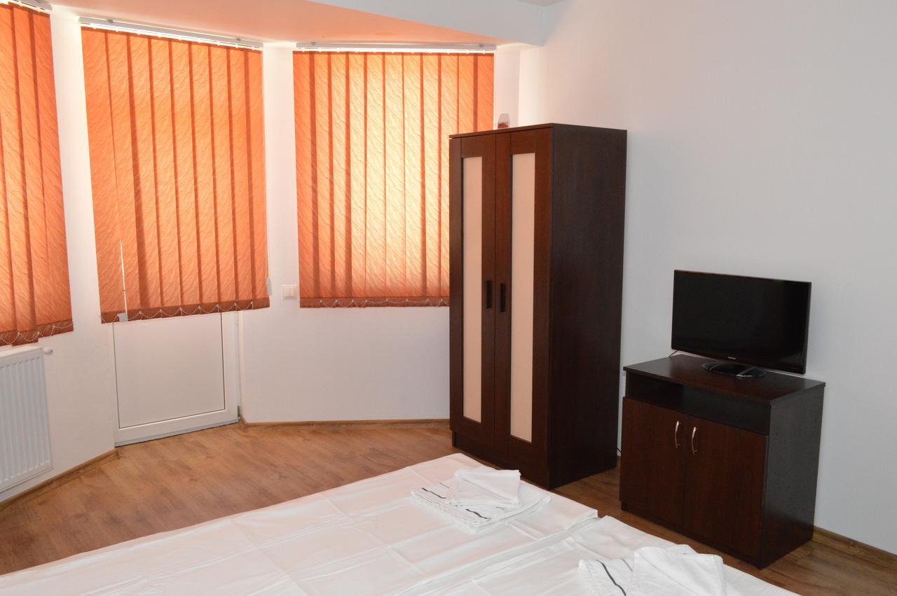 Casa Flora Otel Sînmartin Dış mekan fotoğraf