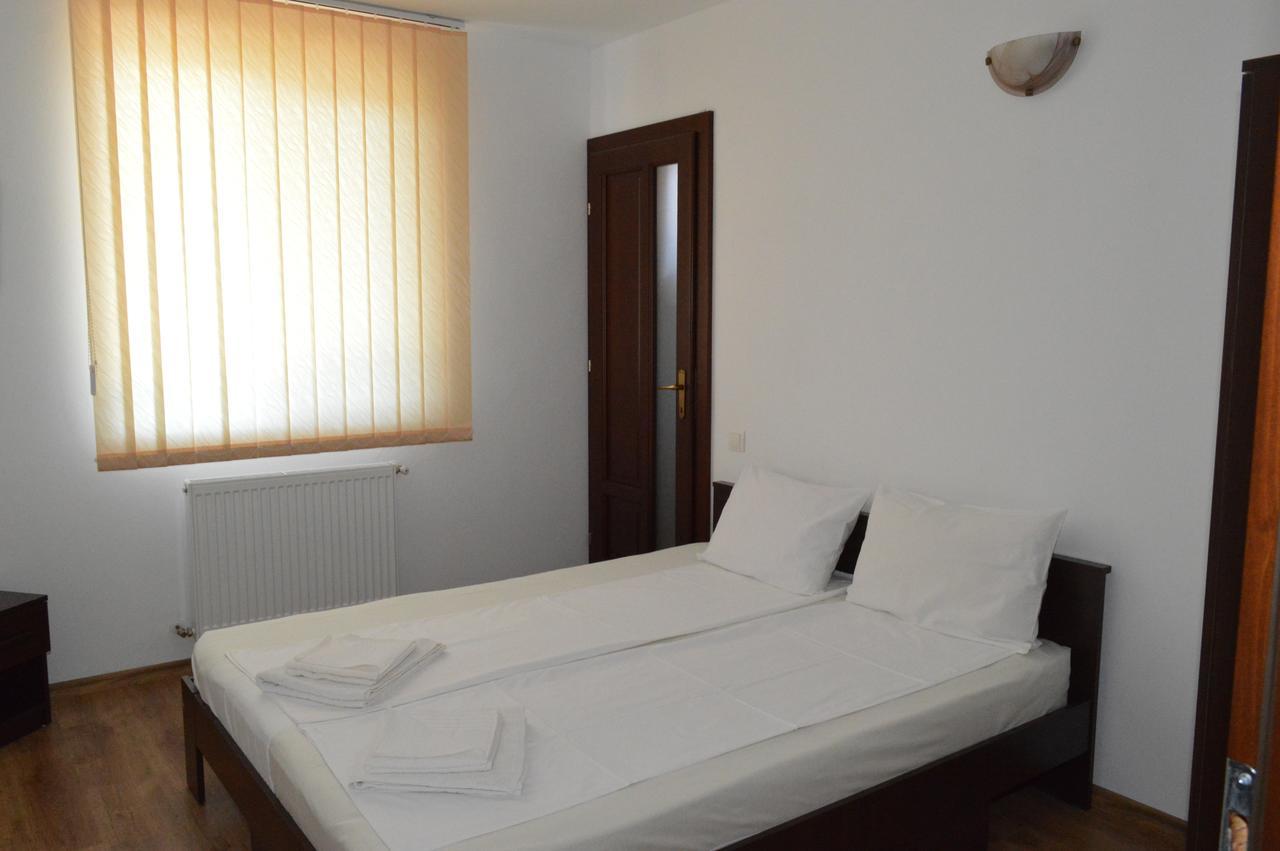 Casa Flora Otel Sînmartin Dış mekan fotoğraf