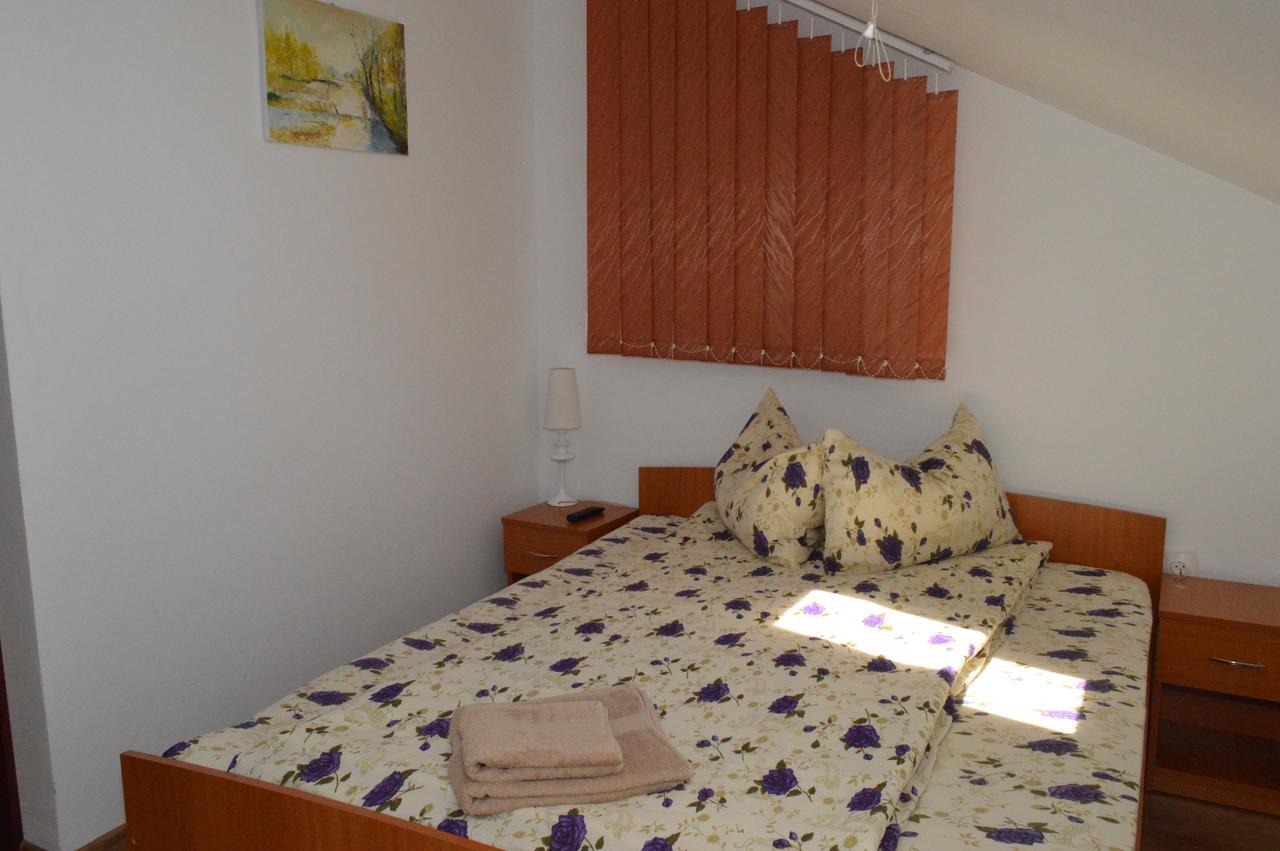 Casa Flora Otel Sînmartin Dış mekan fotoğraf